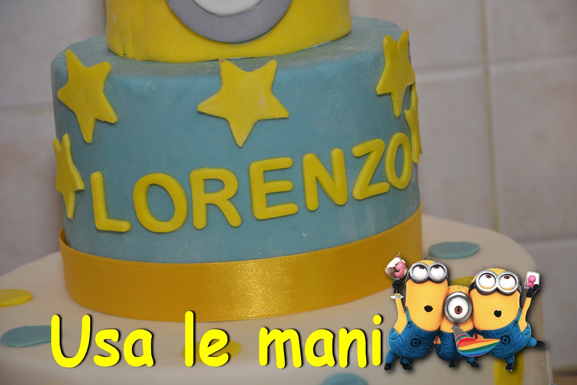 Torta dei Minions per un cattivissimo compleanno - Usa le mani