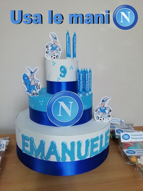 Party tema Napoli calcio: torta e decori - Usa le mani