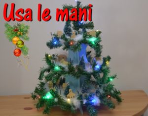 albero di natale con villaggio